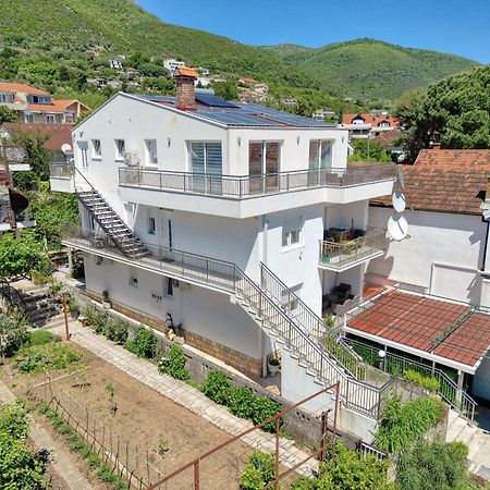 Apartments Ljubica Herceg Novi Buitenkant foto