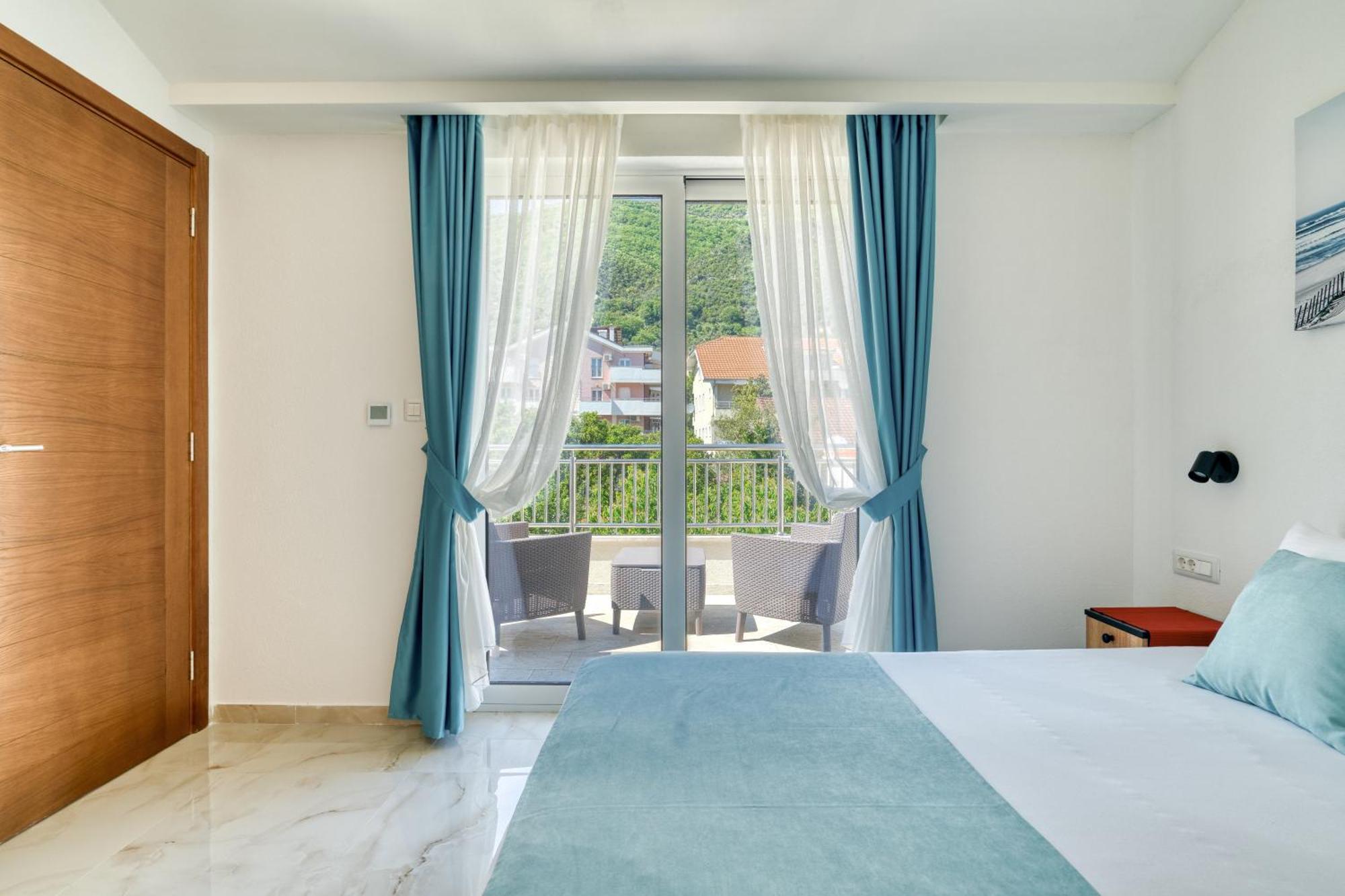 Apartments Ljubica Herceg Novi Buitenkant foto