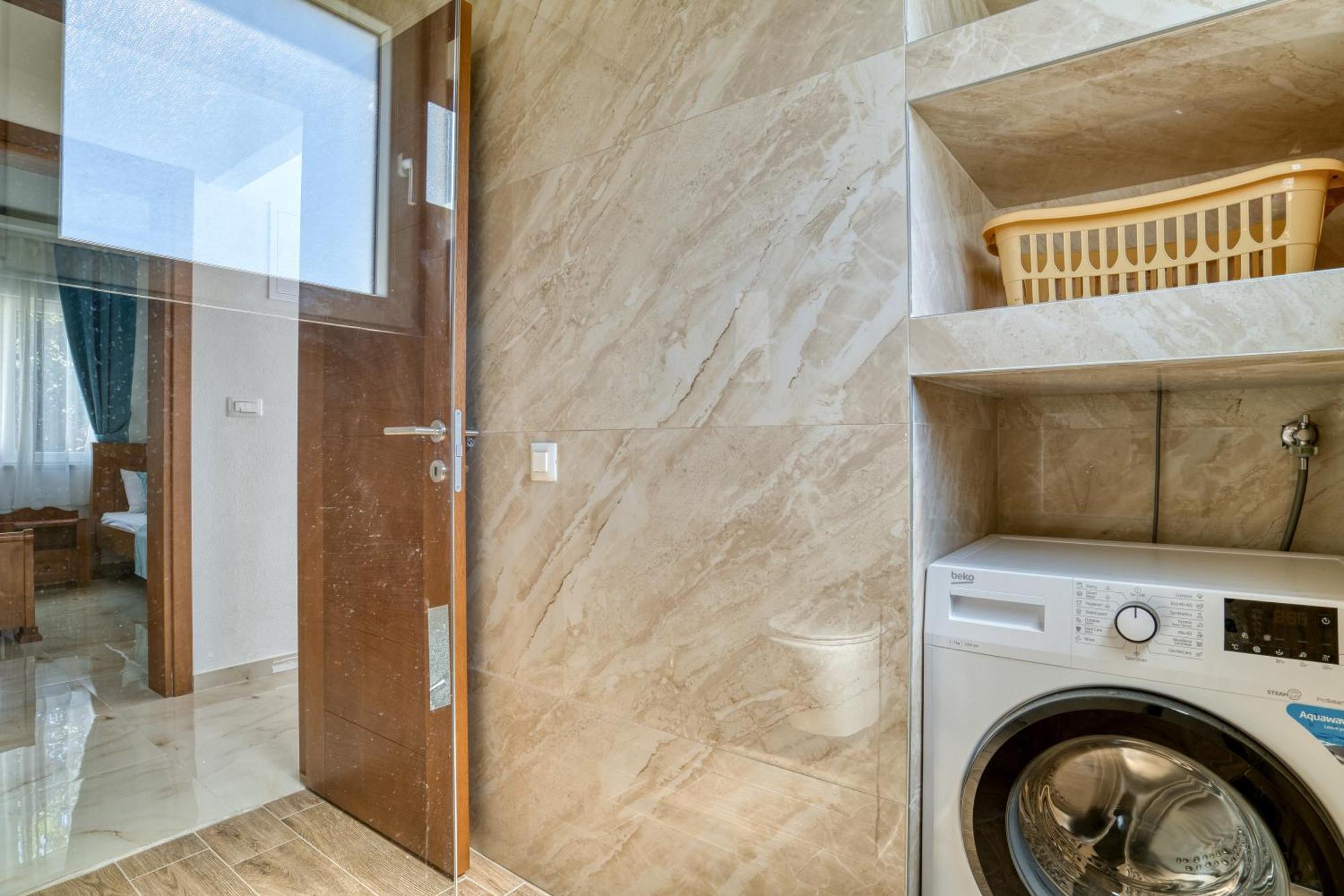Apartments Ljubica Herceg Novi Buitenkant foto
