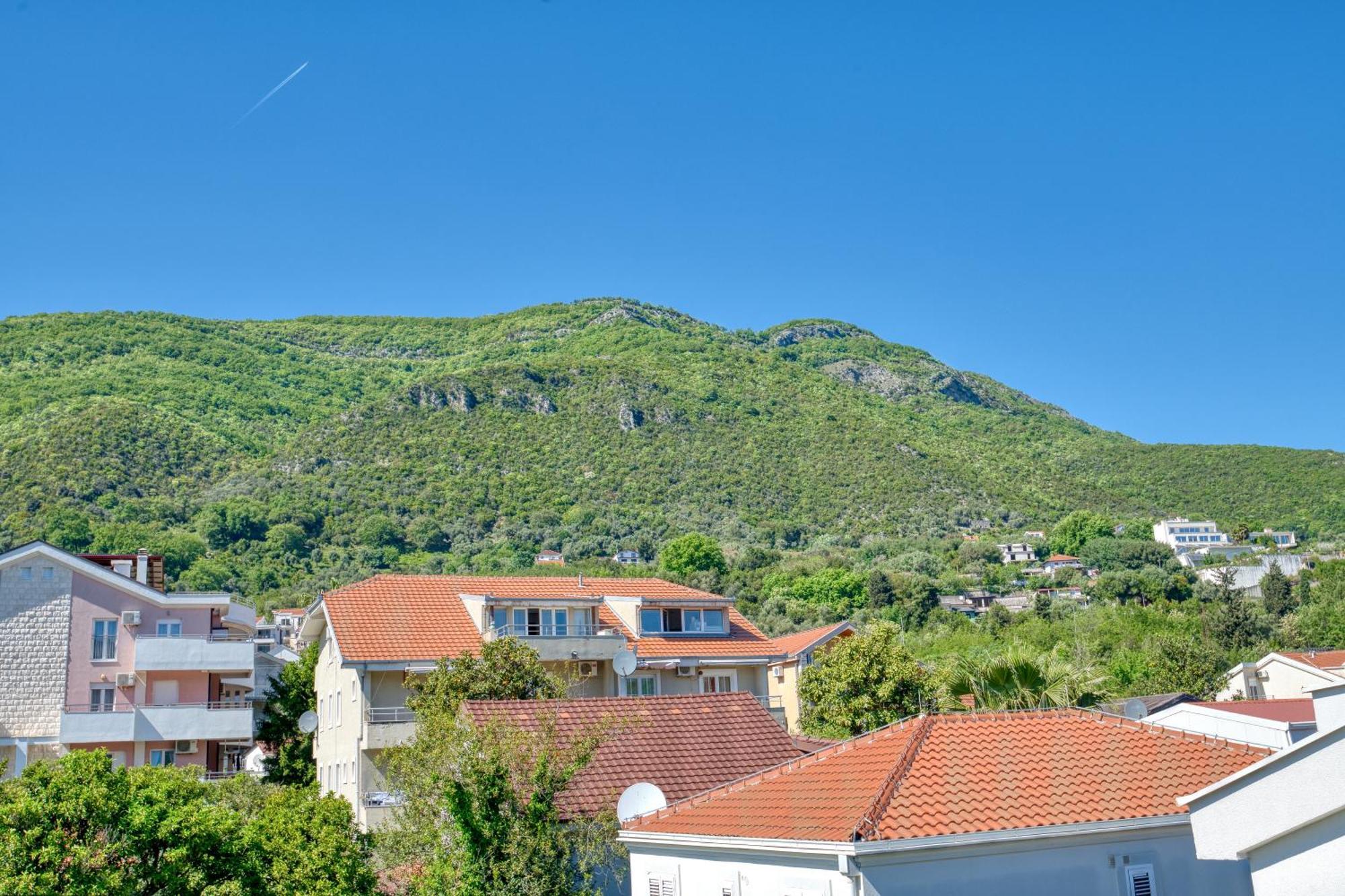 Apartments Ljubica Herceg Novi Buitenkant foto