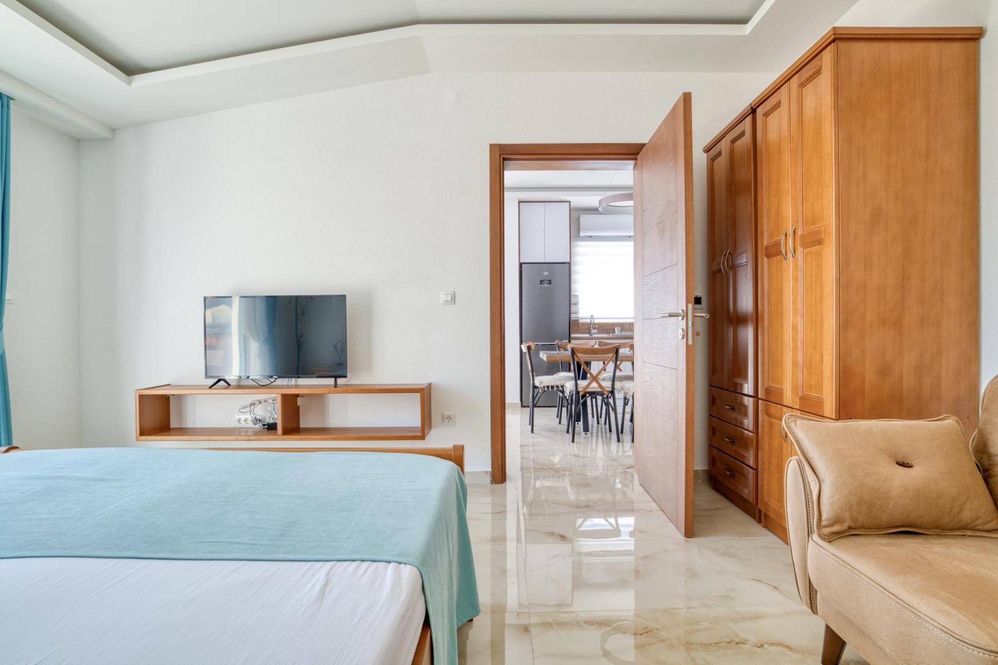 Apartments Ljubica Herceg Novi Buitenkant foto