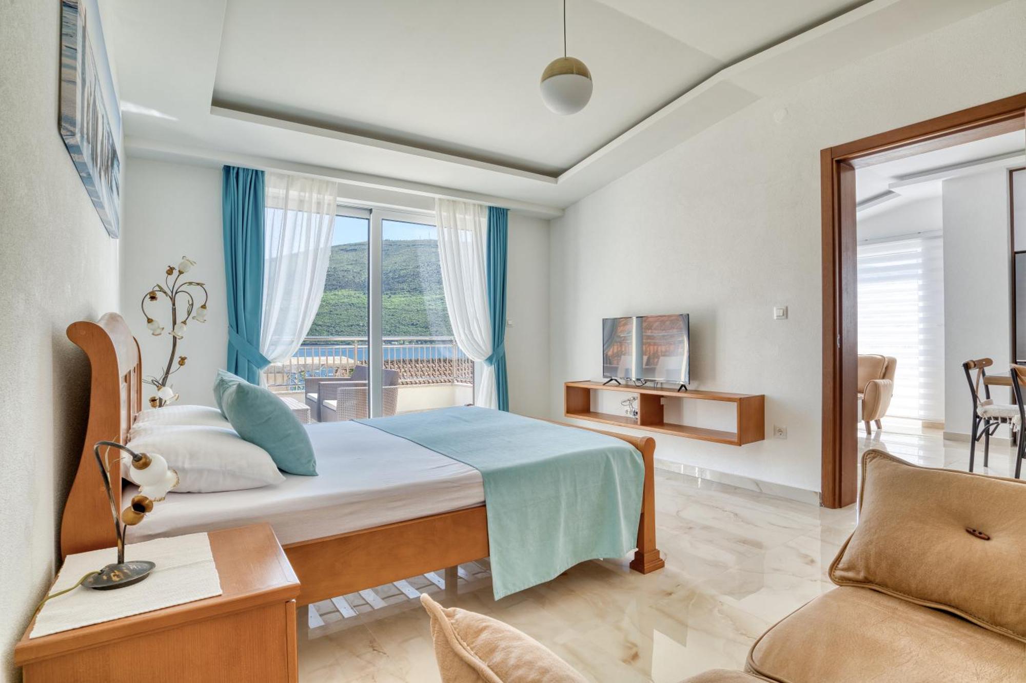 Apartments Ljubica Herceg Novi Buitenkant foto