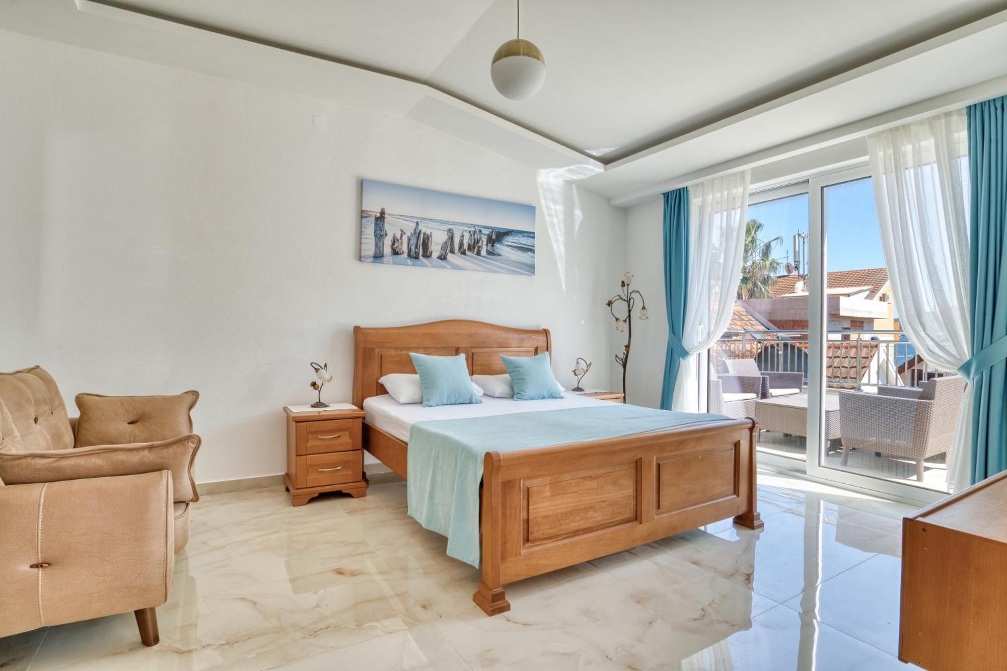 Apartments Ljubica Herceg Novi Buitenkant foto