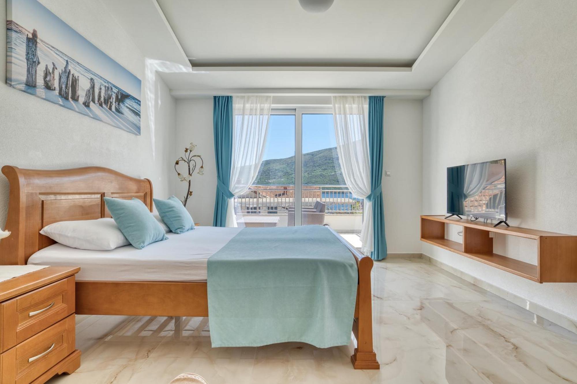 Apartments Ljubica Herceg Novi Buitenkant foto