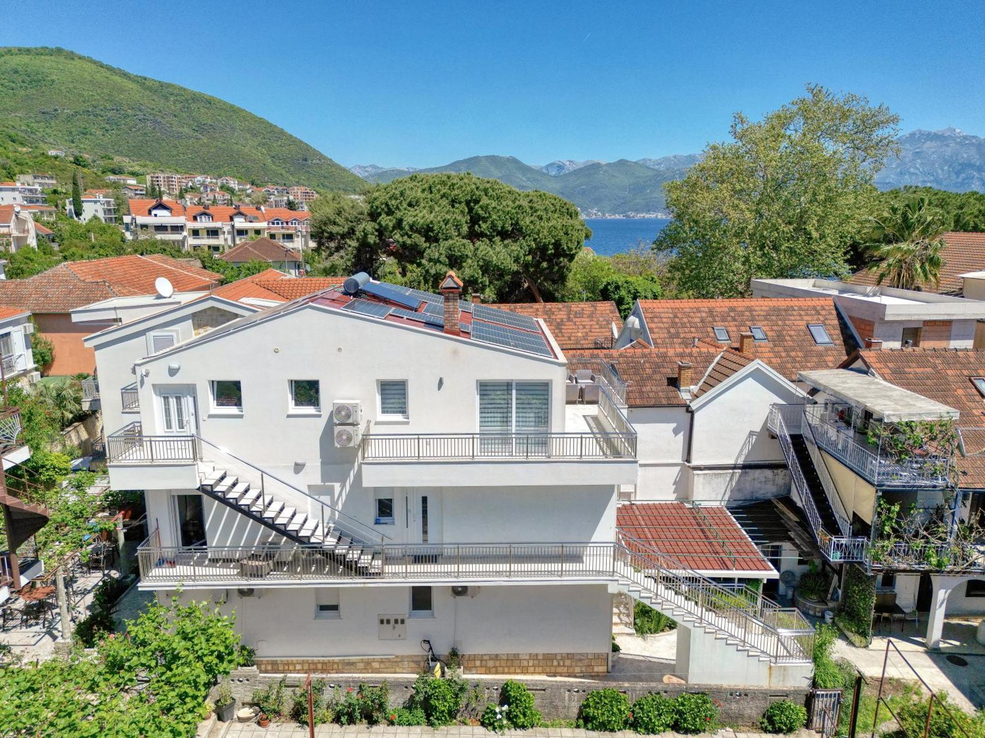 Apartments Ljubica Herceg Novi Buitenkant foto