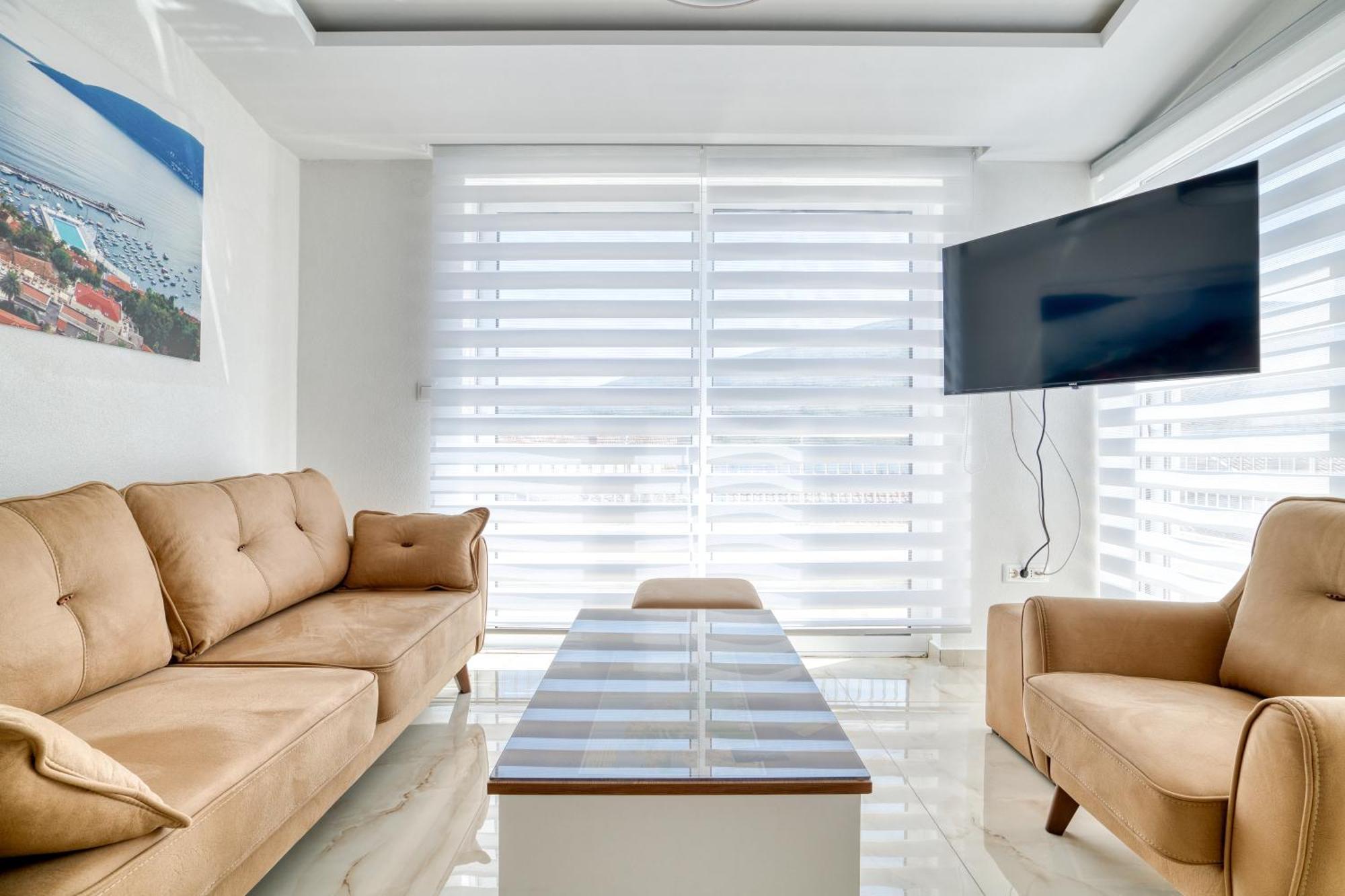 Apartments Ljubica Herceg Novi Buitenkant foto