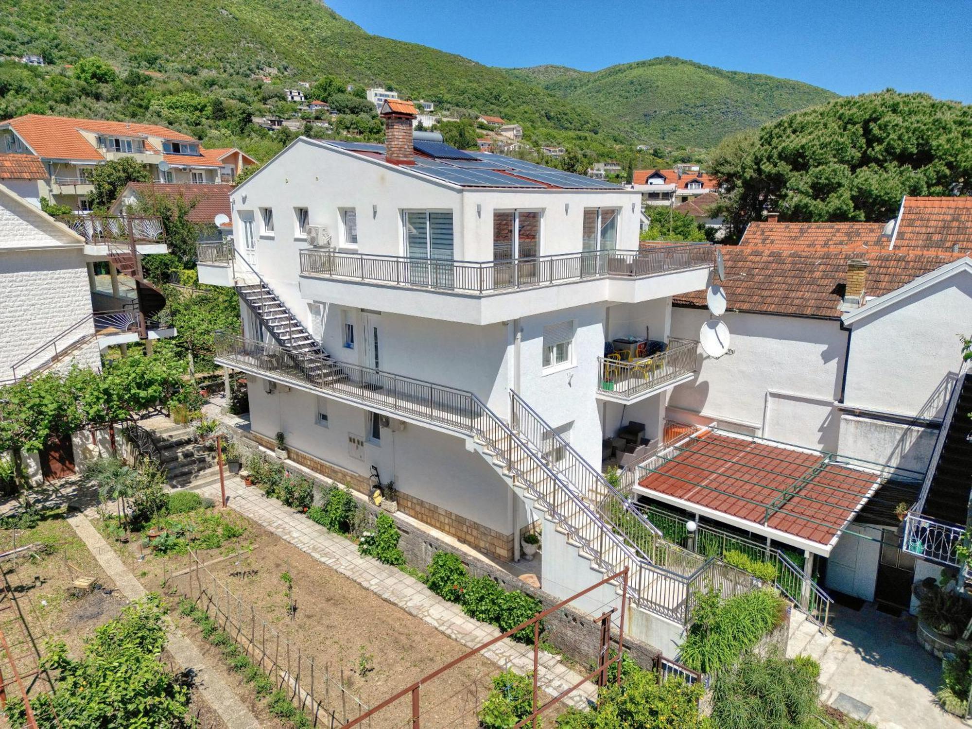 Apartments Ljubica Herceg Novi Buitenkant foto